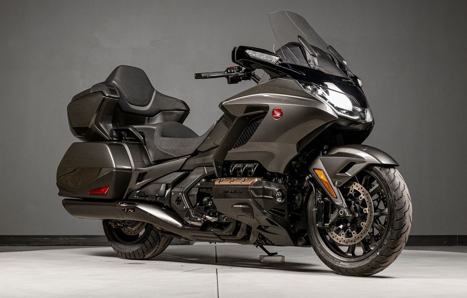 2024 honda goldwing tour